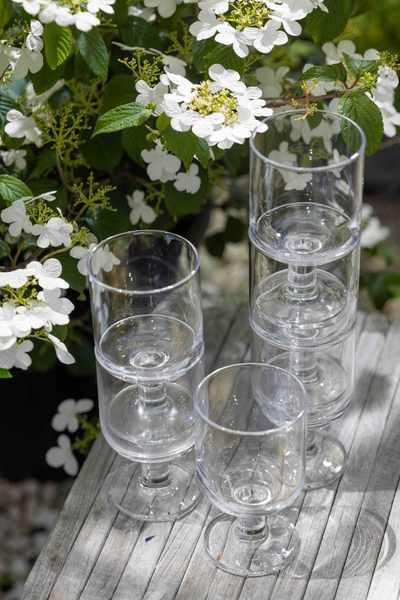 Stackable glasses set