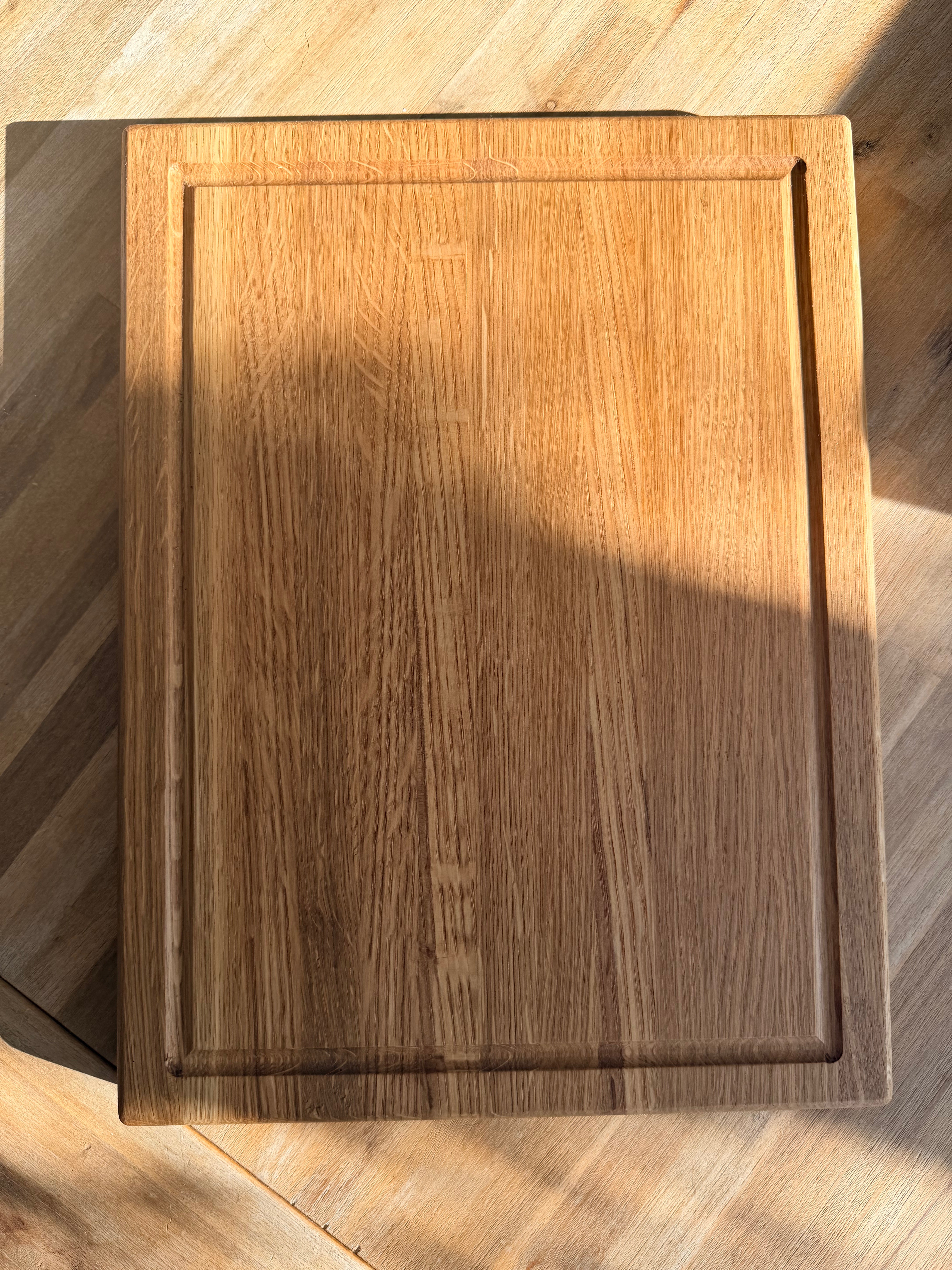 Oak Chopping Board with Juice Groove